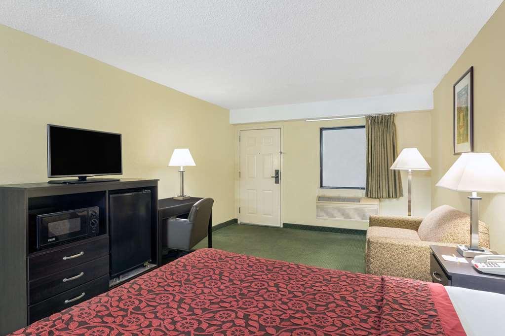 Days Inn & Suites By Wyndham Columbia Airport West Columbia Camera foto